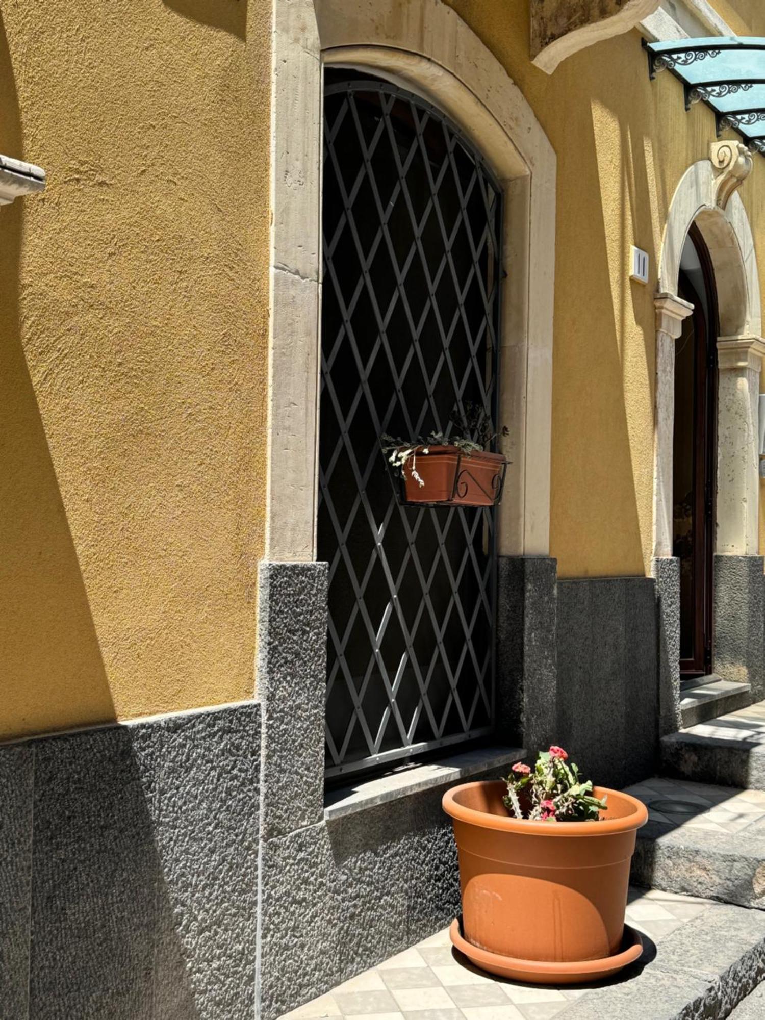 Dimora Delle Sciare - Centro Storico Apartamento Catânia Exterior foto